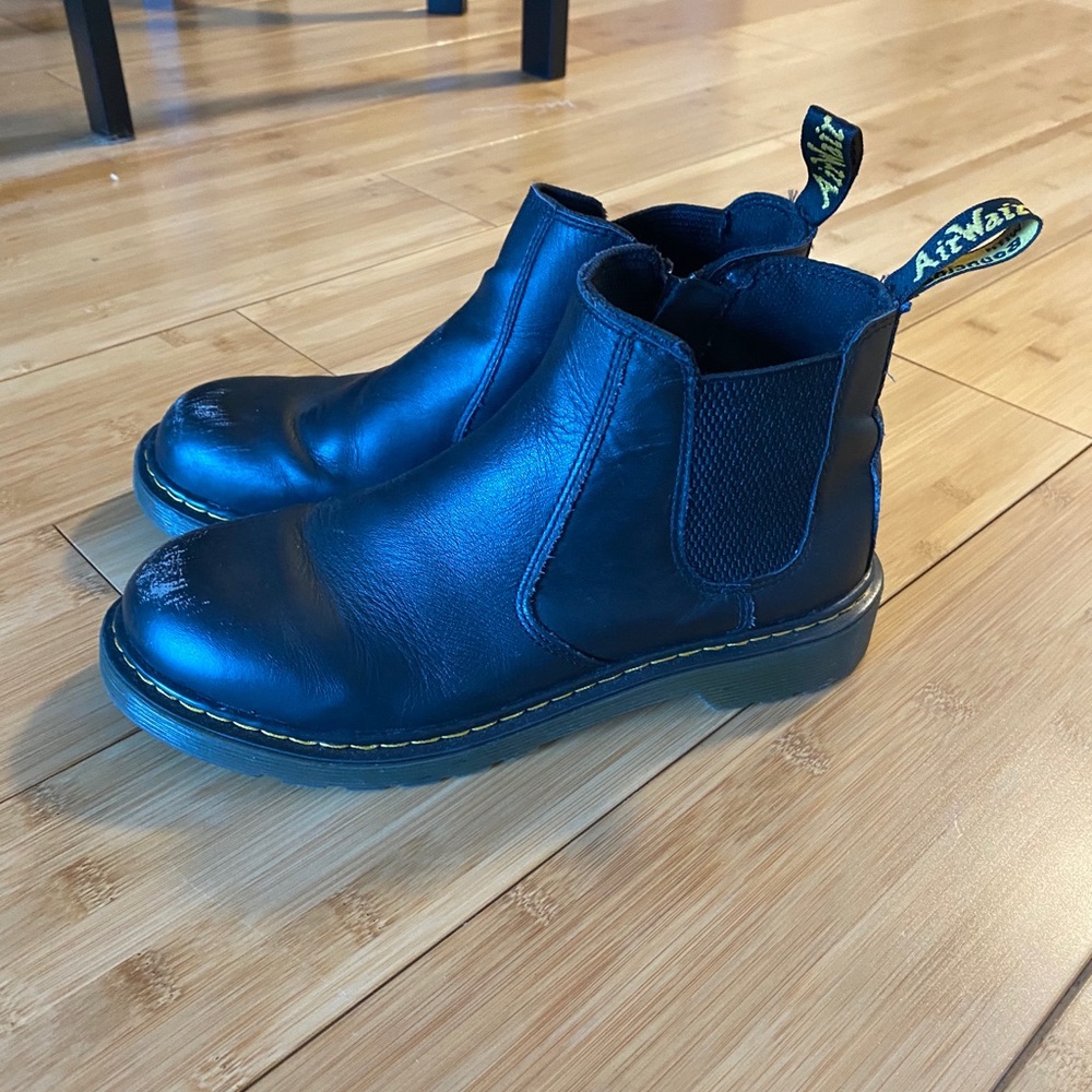 COPY - Dr Martens Chelsea boots